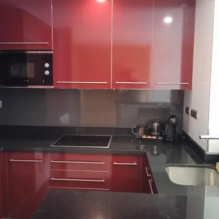 Апартаменты Bay View Luxury Apartment, Amazing Sea View & Pool Бенальмадена